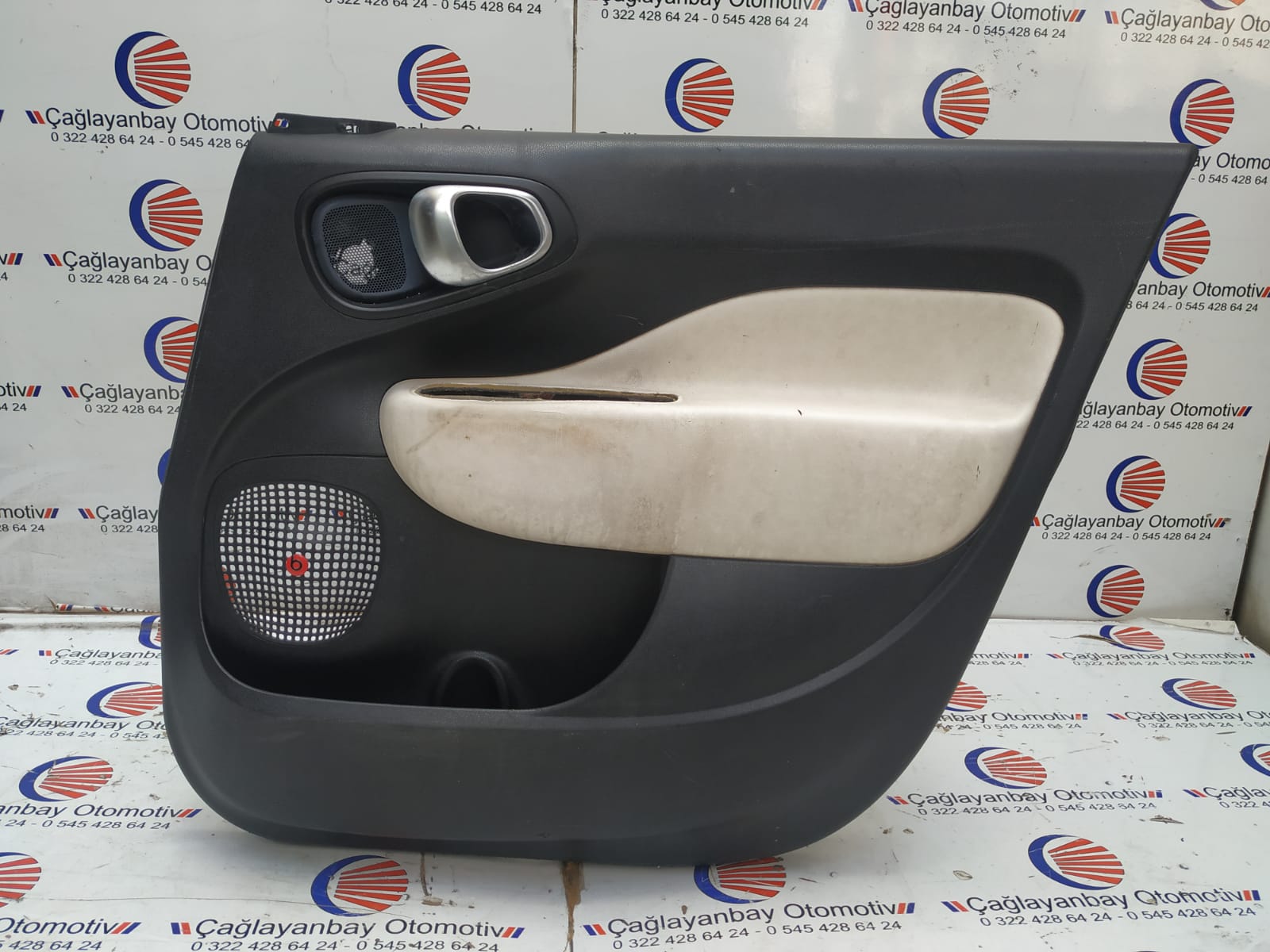 Fiat 500L Sag Ön Kapı Kartonu 